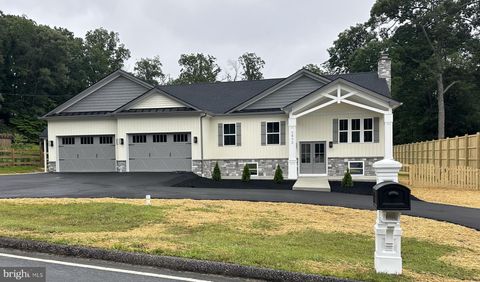 7973 BELHAVEN AVENUE PASADENA MD 21122