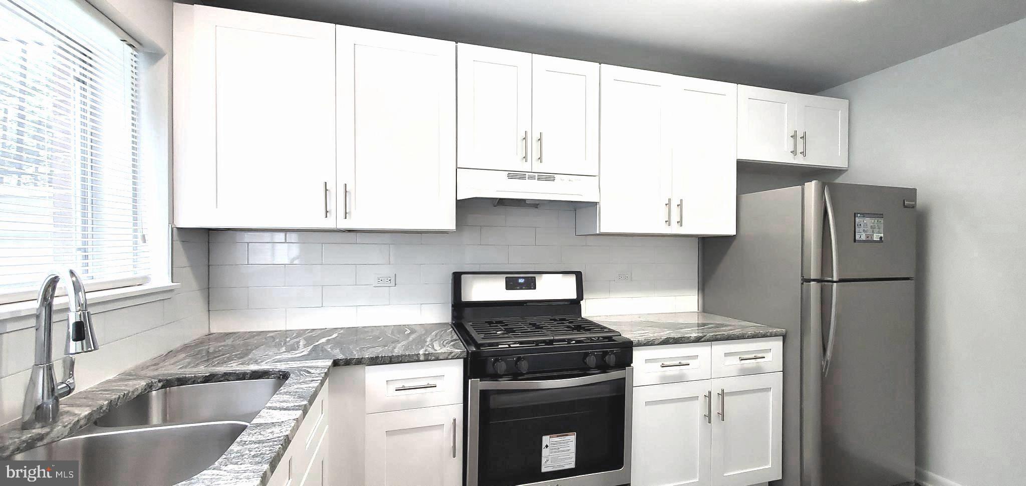 PARKSIDE CONDOMINIUMS - Residential