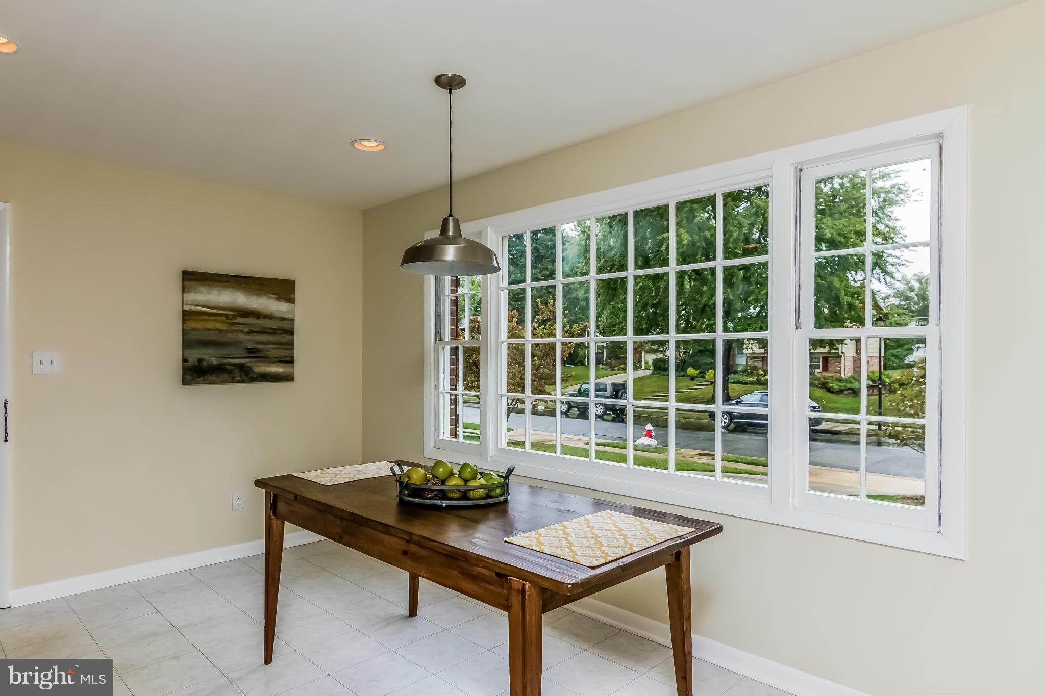 WILLIAMSBURG MANOR NORTH - Residential