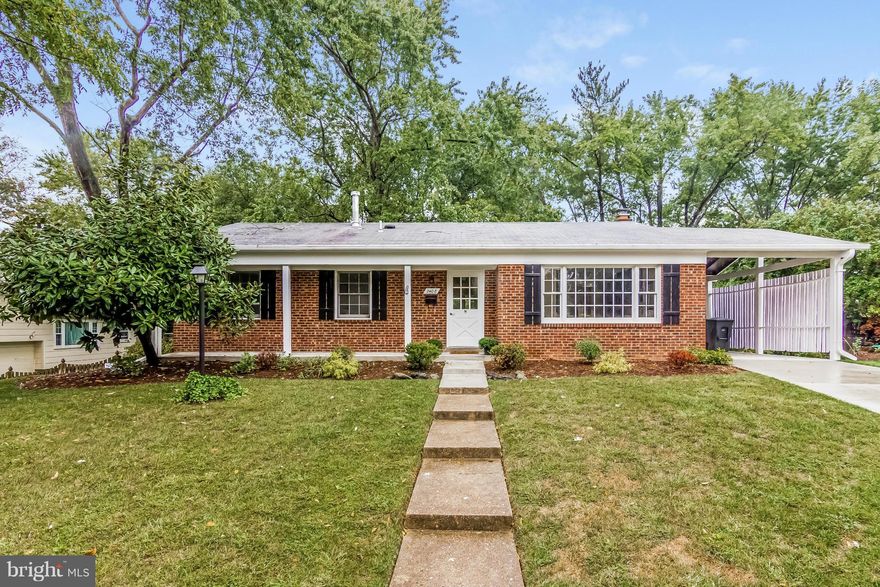 Reduction! Amazing Value for main level living 3 br, 2 ba-w/refinished hardwoods on main level, renovated baths, kitchen w/ss appl, new black cabs, granite, tile, huge eat in kitchen w/bay window. Walkout basement plumbed for an additional bath, ample family room w/wb fireplace and walkout. New HVAC, electric panel, paint. Centrally located near OT, GW Pkwy, 495, DC, Ft.Belvoir, Pentagon.