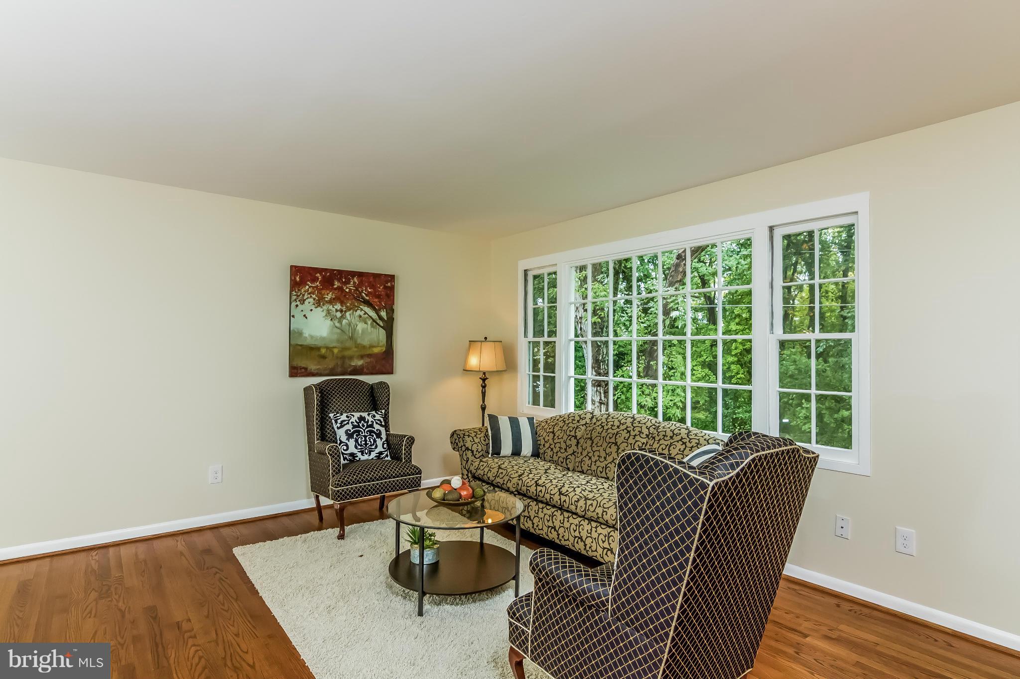 WILLIAMSBURG MANOR NORTH - Residential