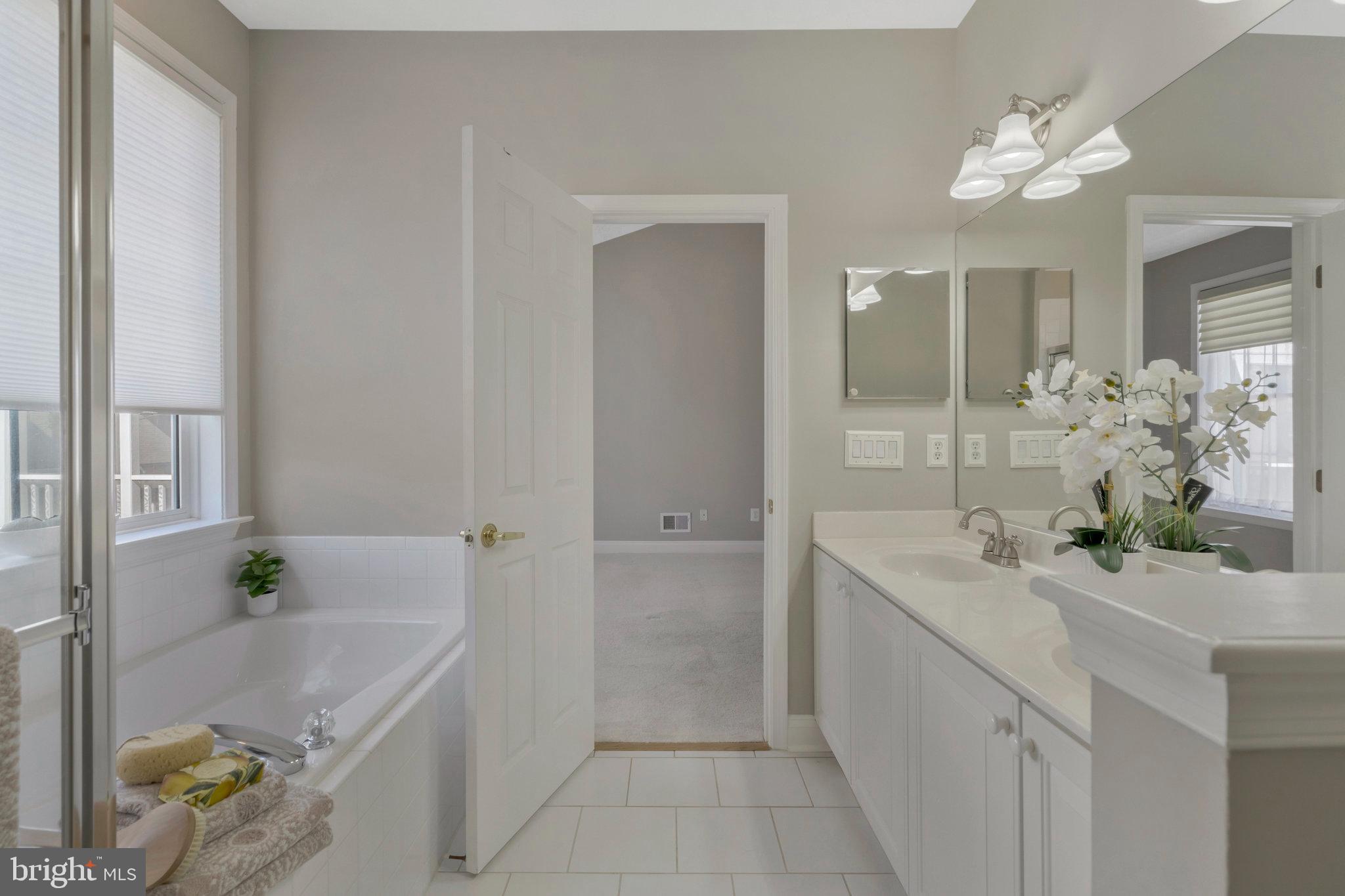 HERITAGE HUNT - Residential