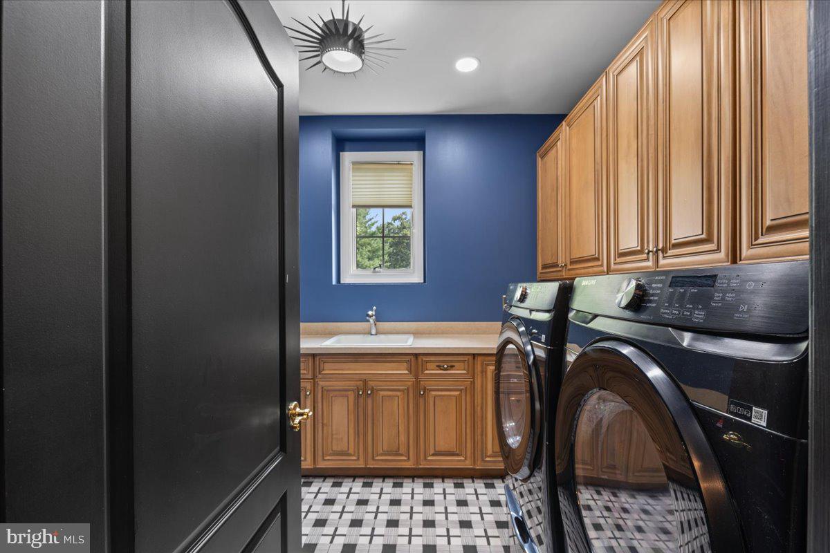 ANTON NORTH - Residential