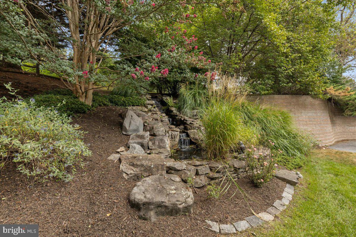 ANTON NORTH - Residential