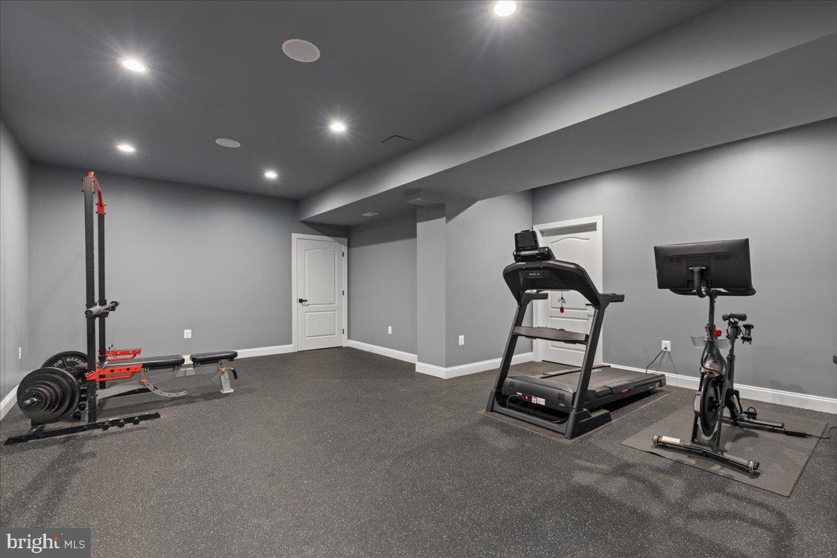 ANTON NORTH - Residential