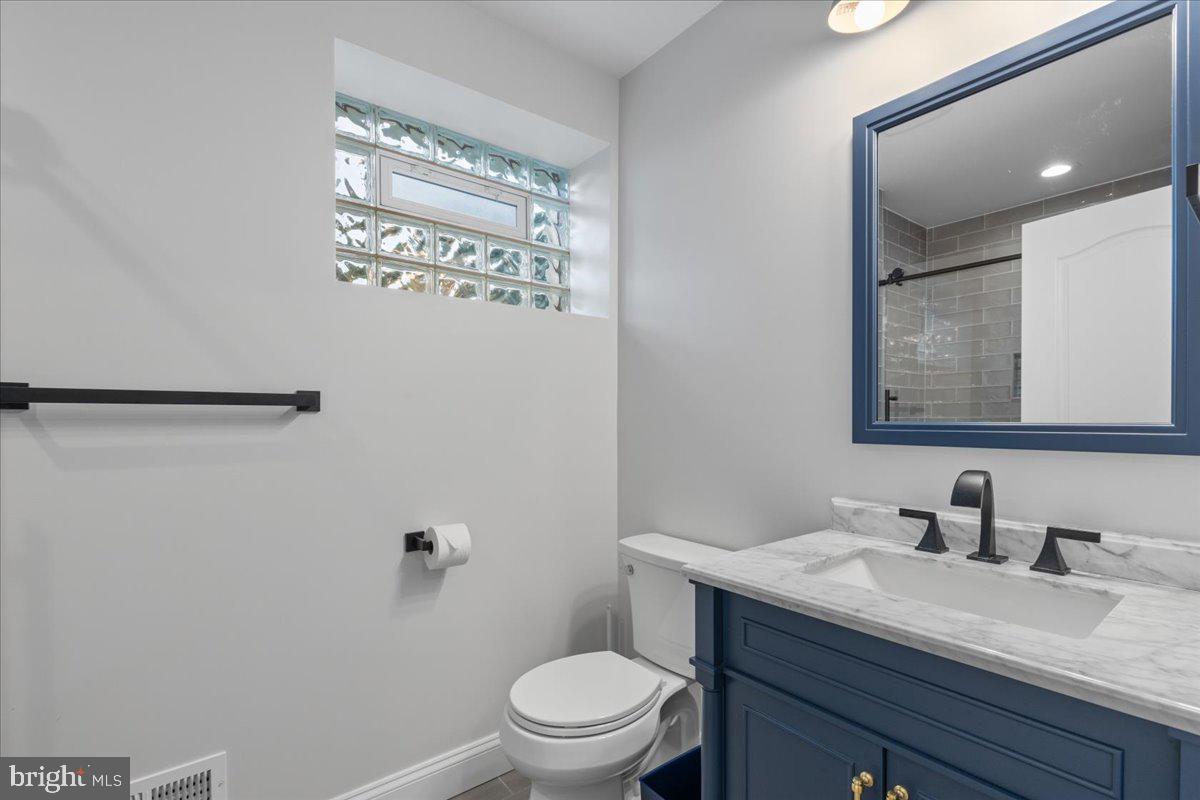 ANTON NORTH - Residential