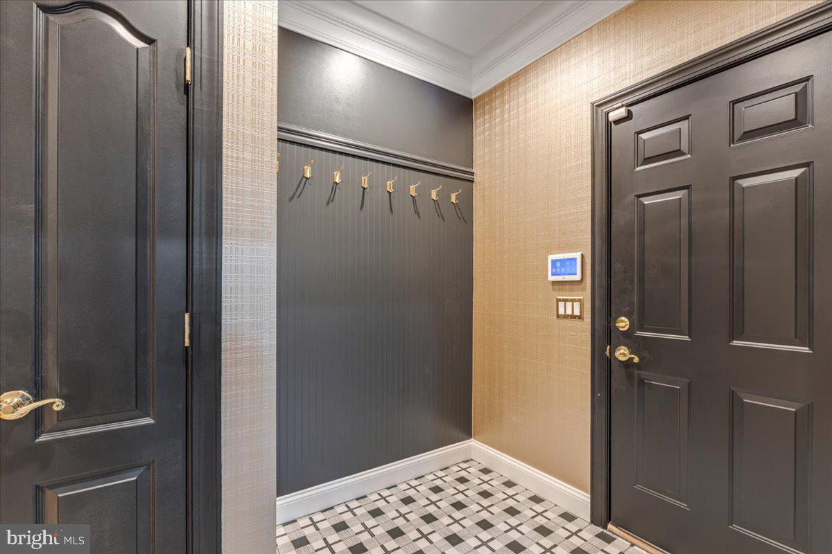 ANTON NORTH - Residential