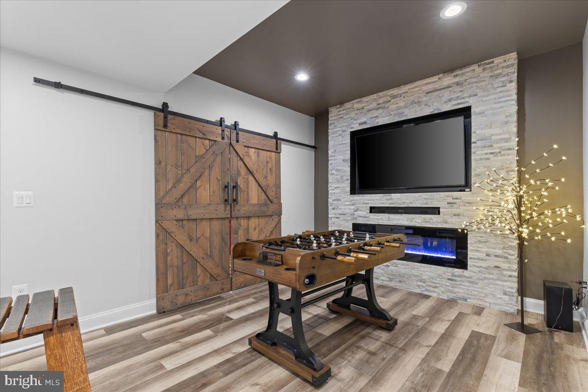 ANTON NORTH - Residential