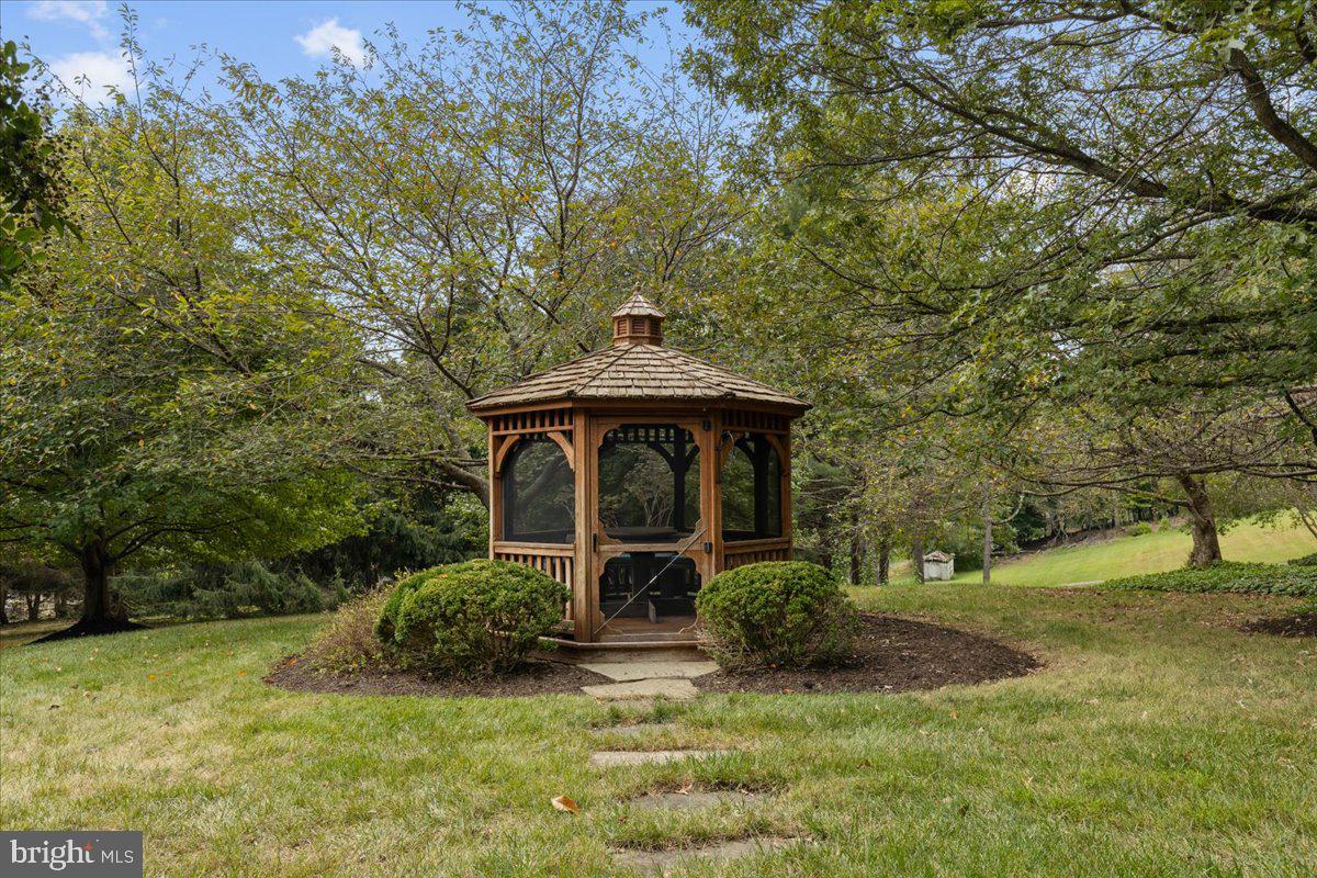 ANTON NORTH - Residential