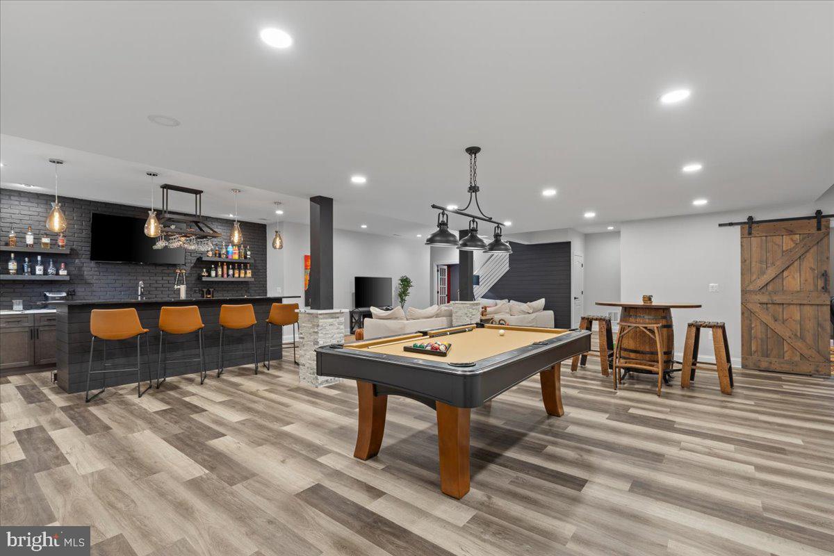 ANTON NORTH - Residential