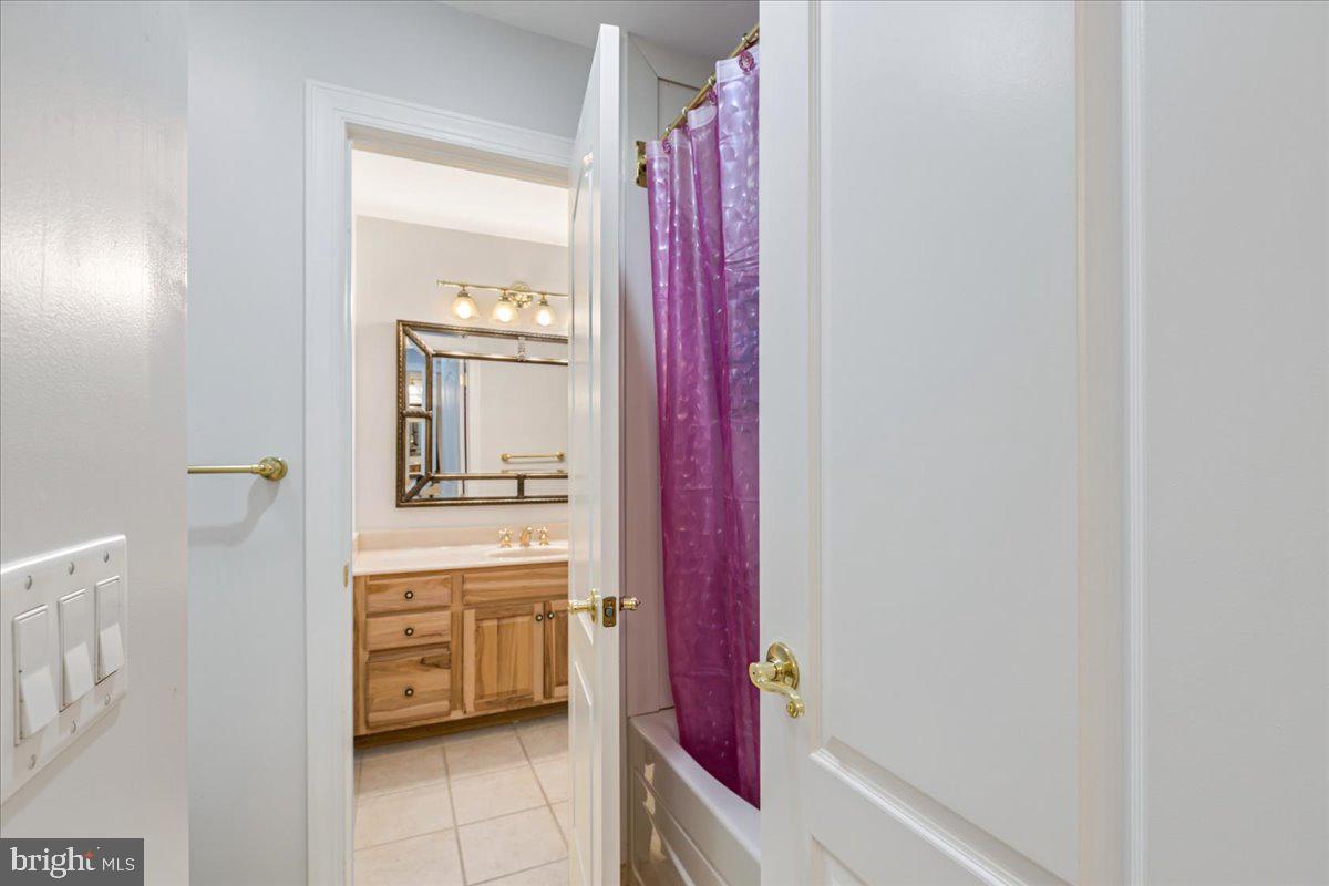 ANTON NORTH - Residential