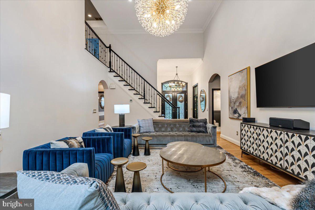 ANTON NORTH - Residential