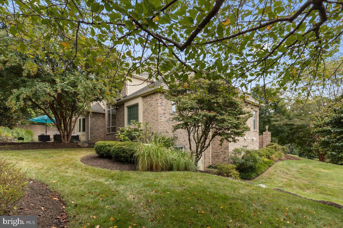 ANTON NORTH - Residential