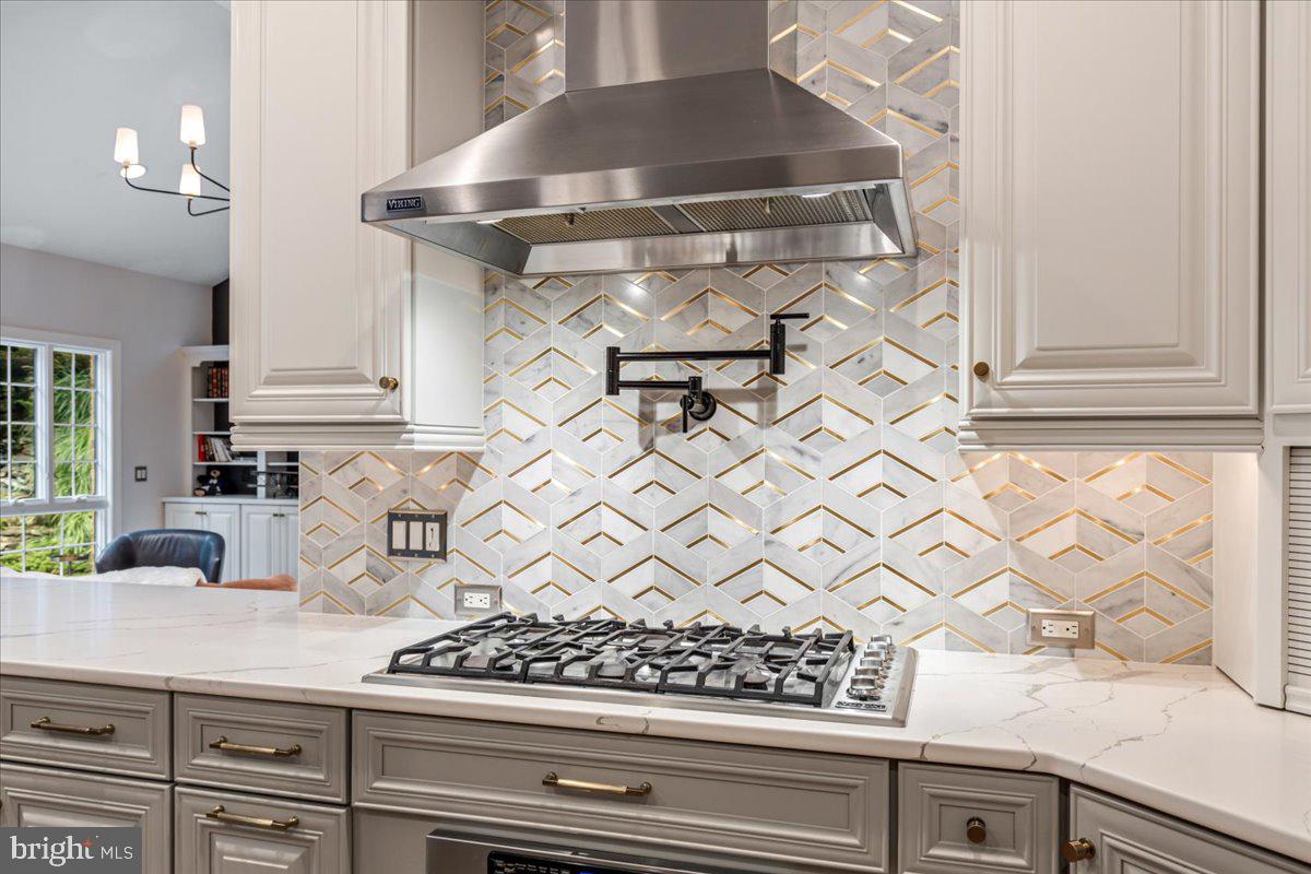 ANTON NORTH - Residential