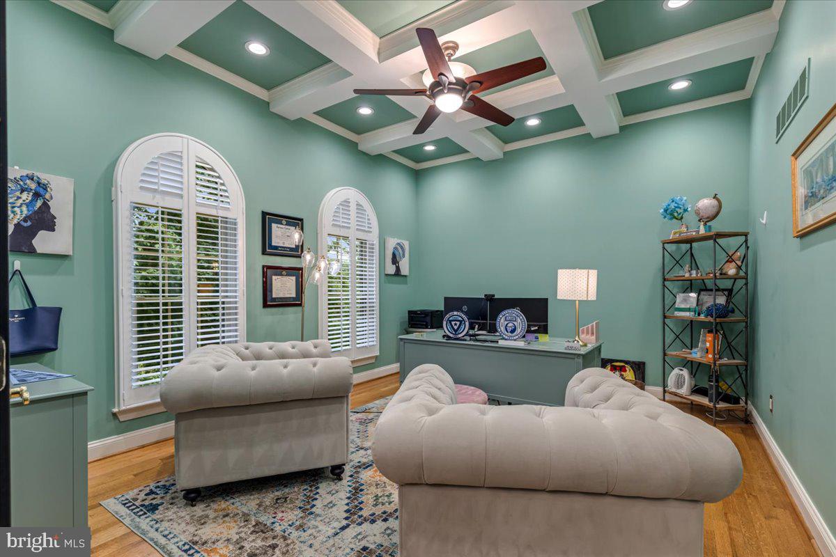 ANTON NORTH - Residential