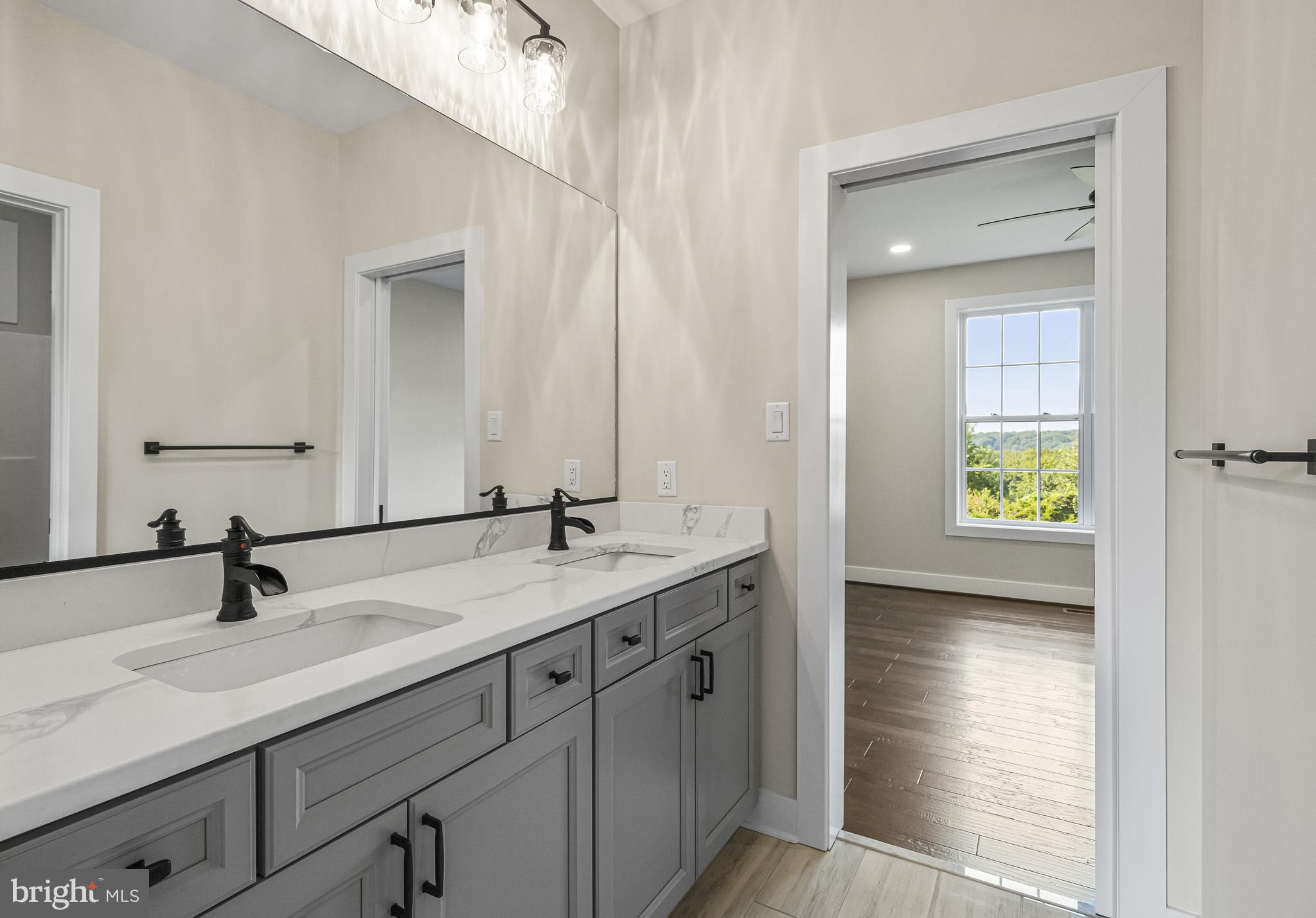 LOCUST GROVE ESTATES SUB - Residential