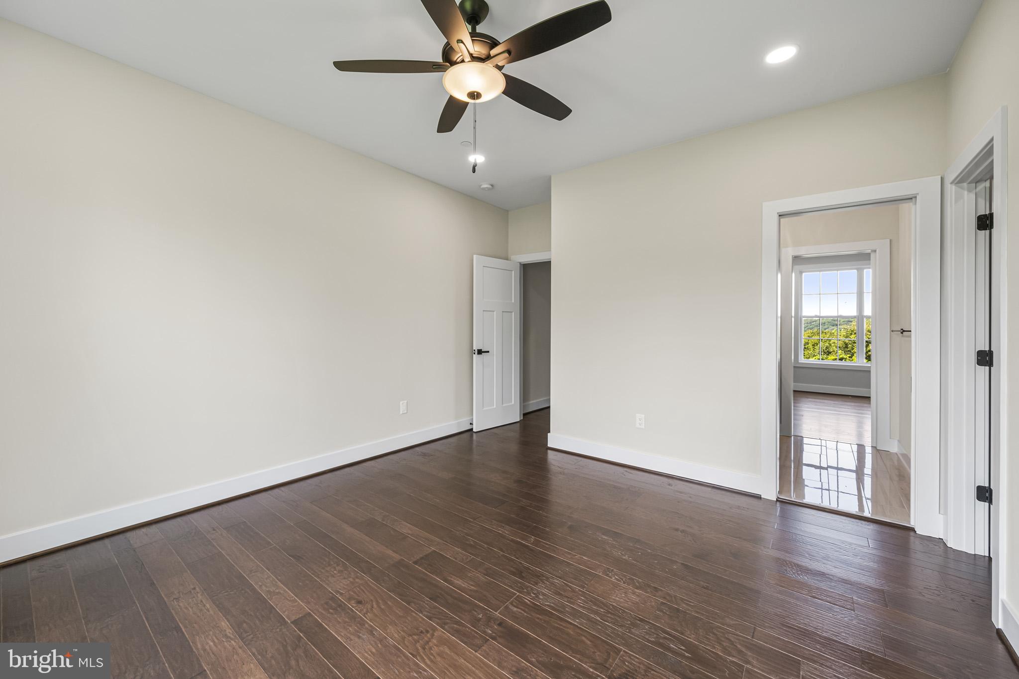 LOCUST GROVE ESTATES SUB - Residential