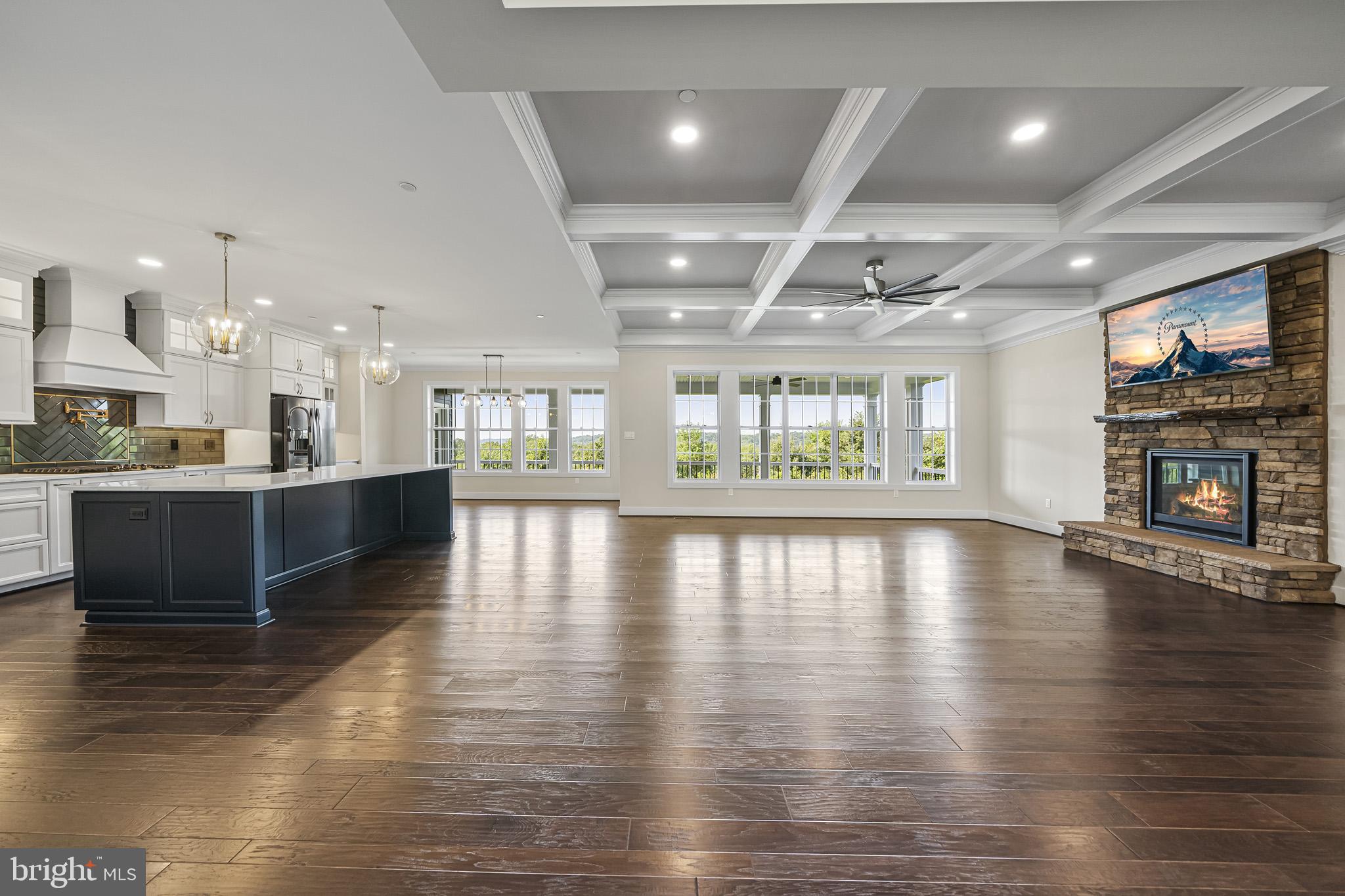 LOCUST GROVE ESTATES SUB - Residential