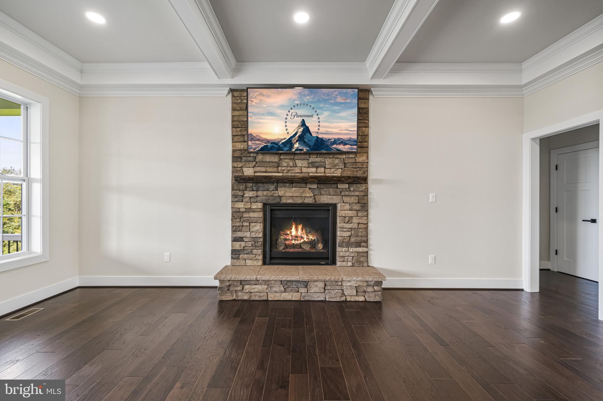 LOCUST GROVE ESTATES SUB - Residential