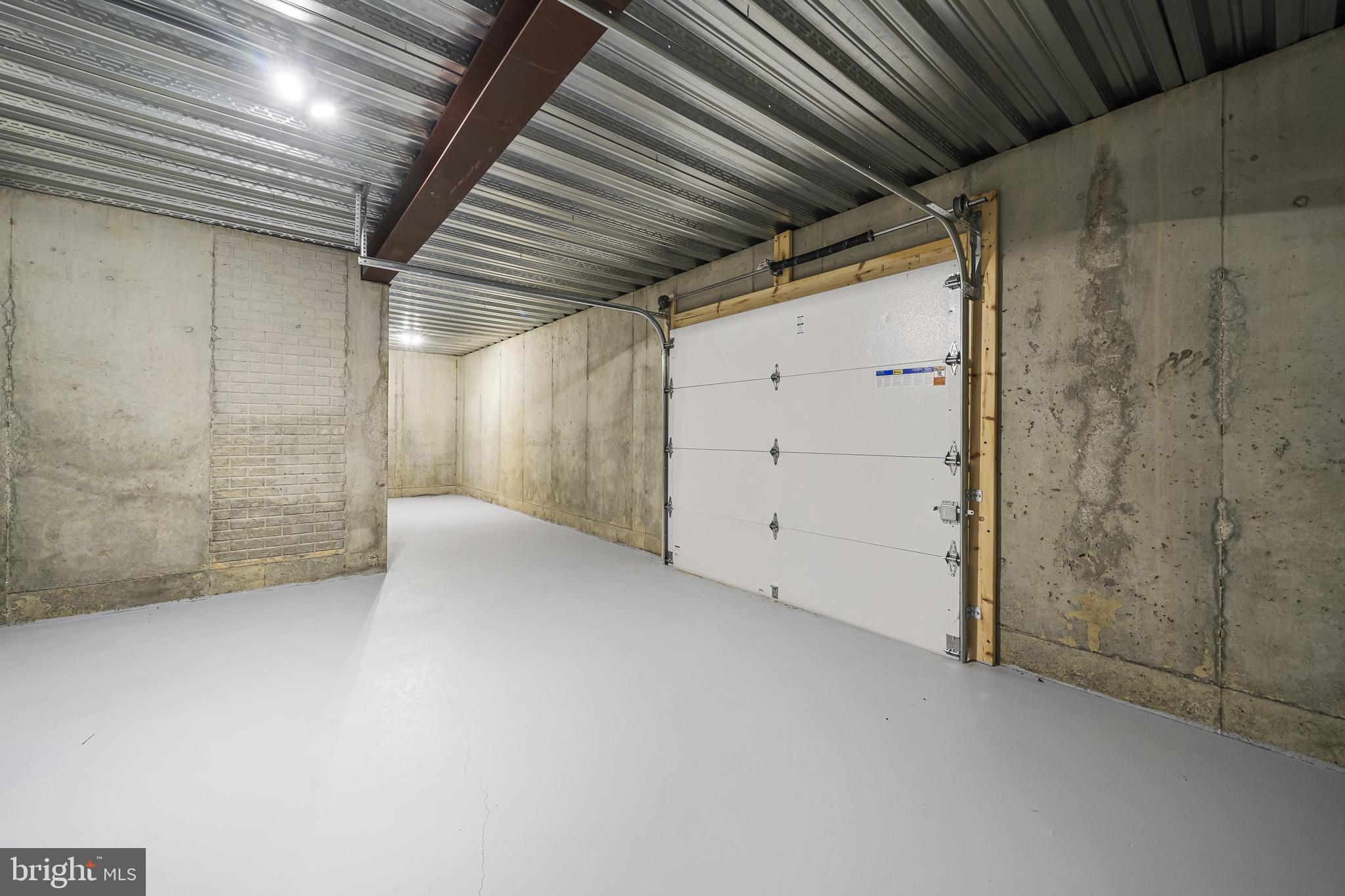 LOCUST GROVE ESTATES SUB - Residential