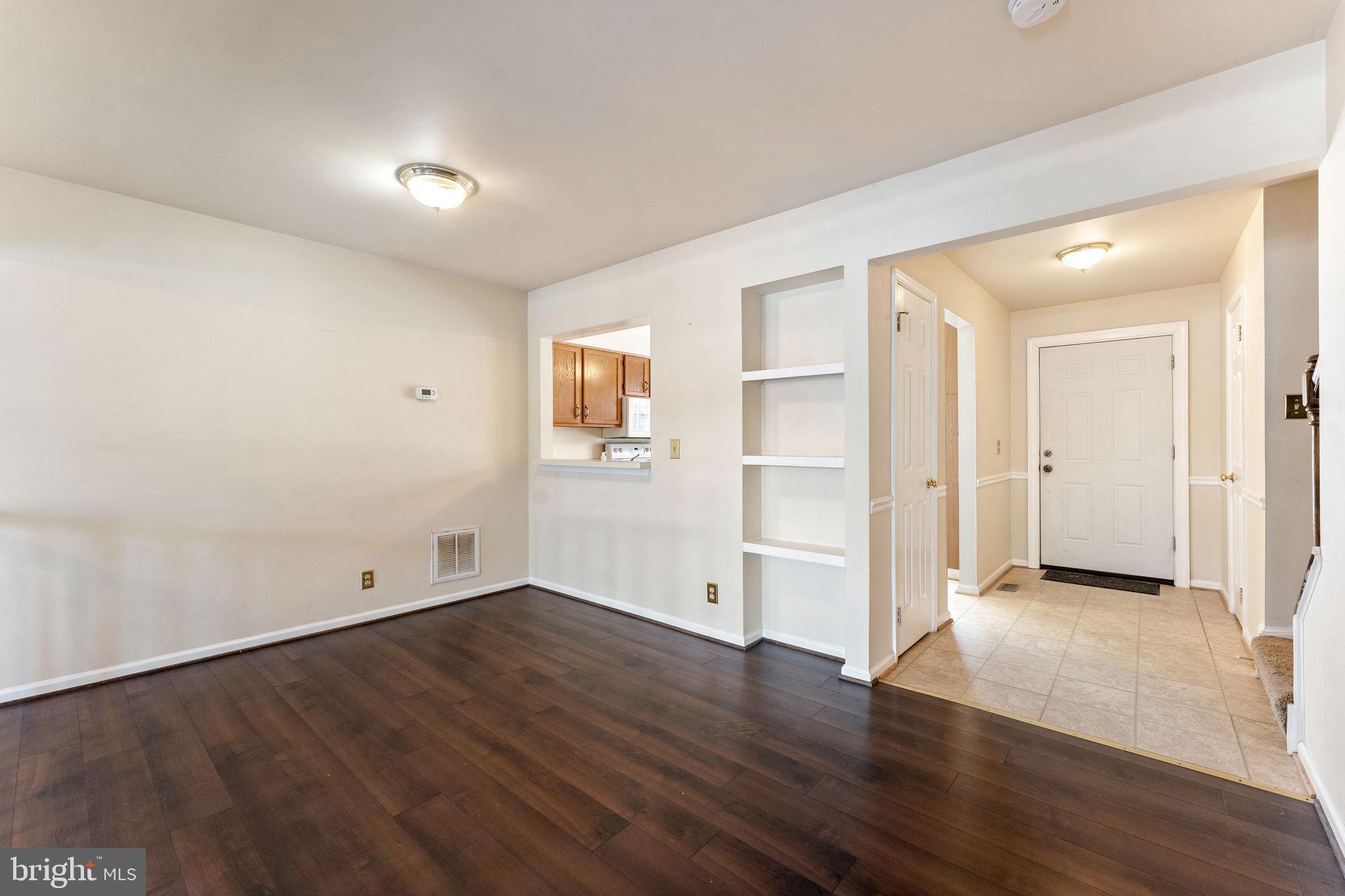 726 PINE TREE COURT