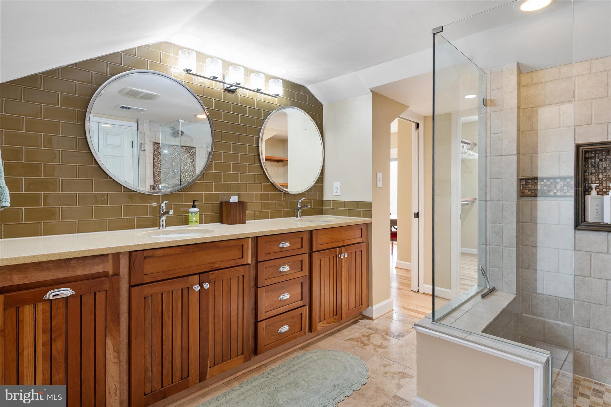 POPLAR RIDGE - Residential