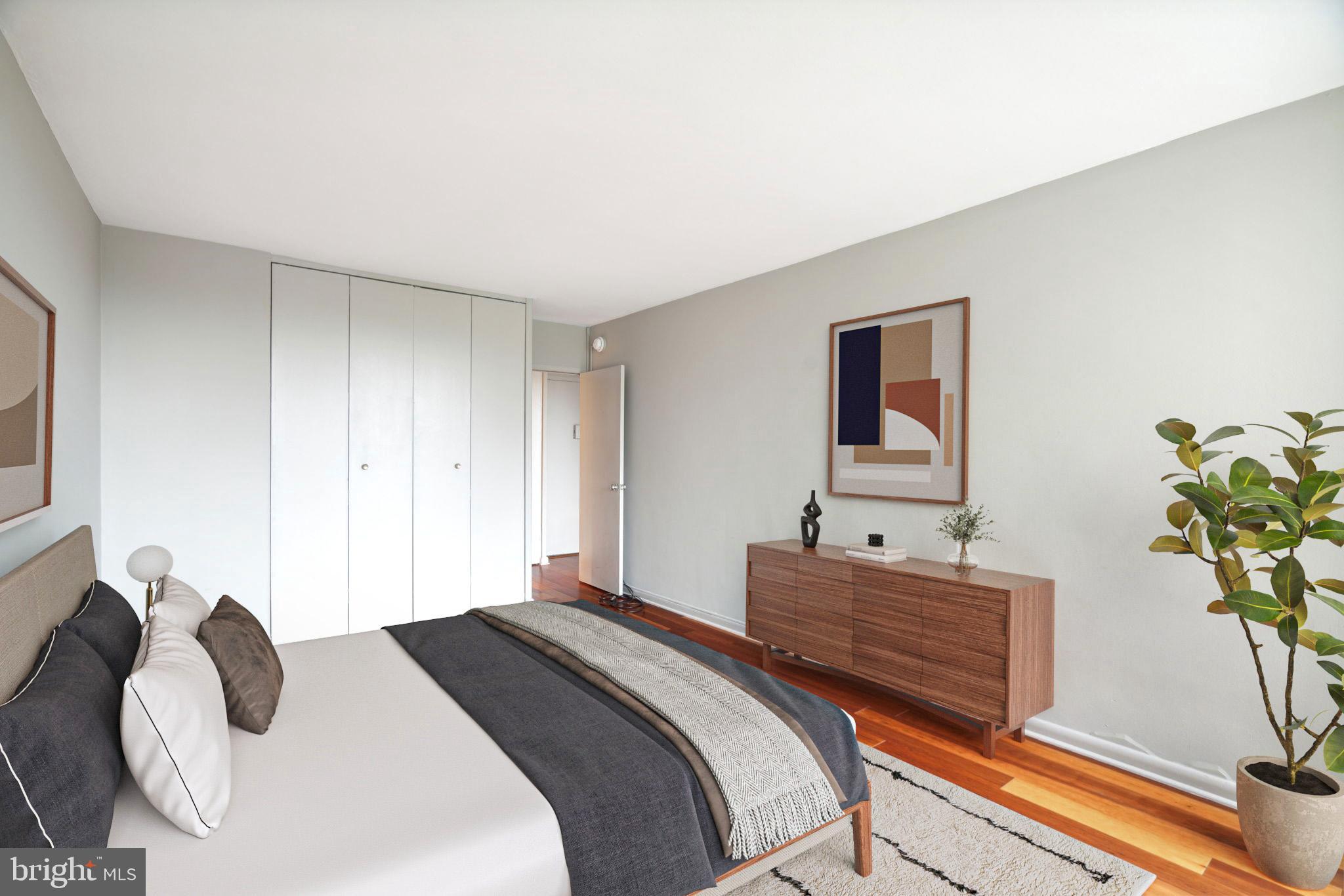 SOCIETY HILL - Residential Lease