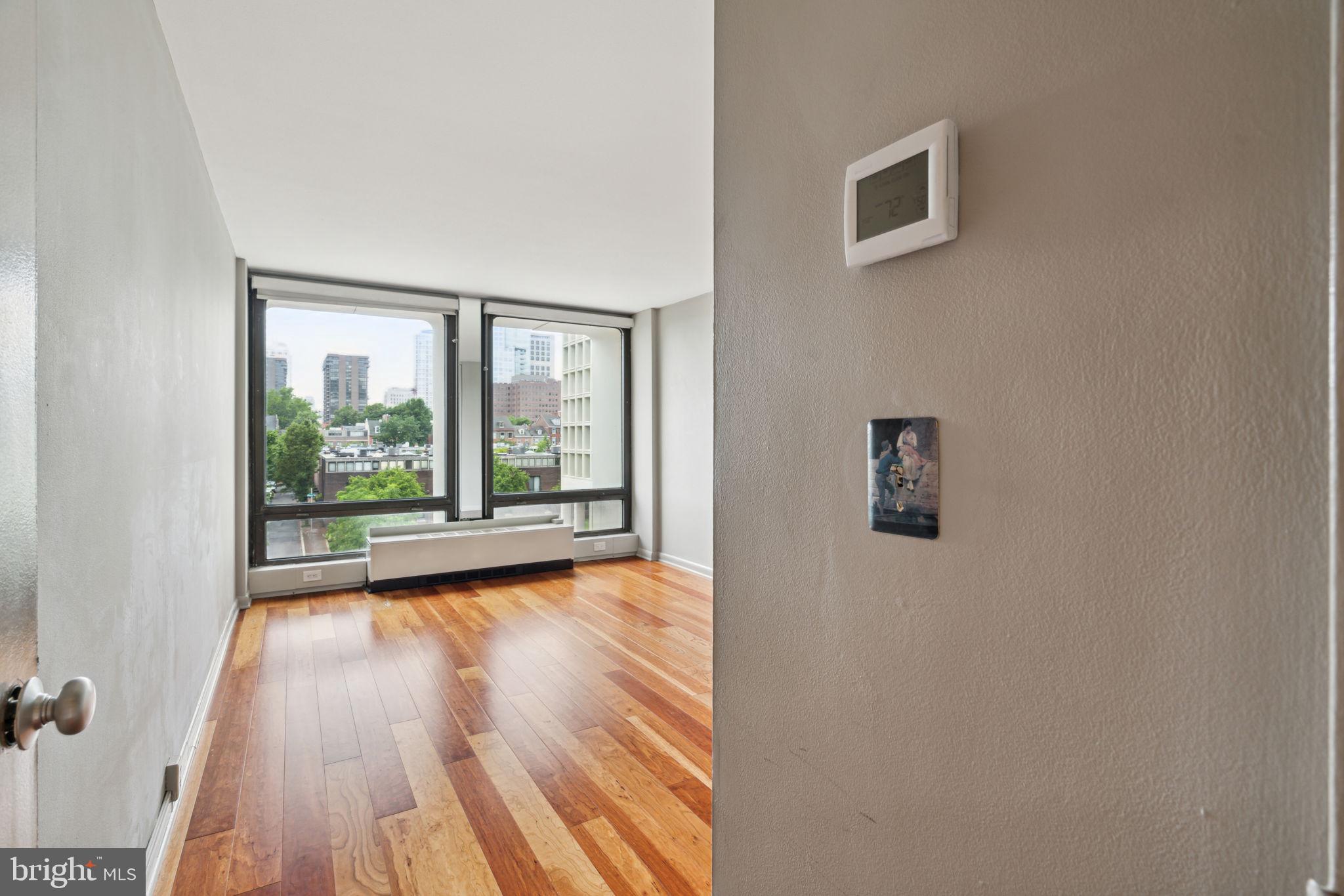 SOCIETY HILL - Residential Lease