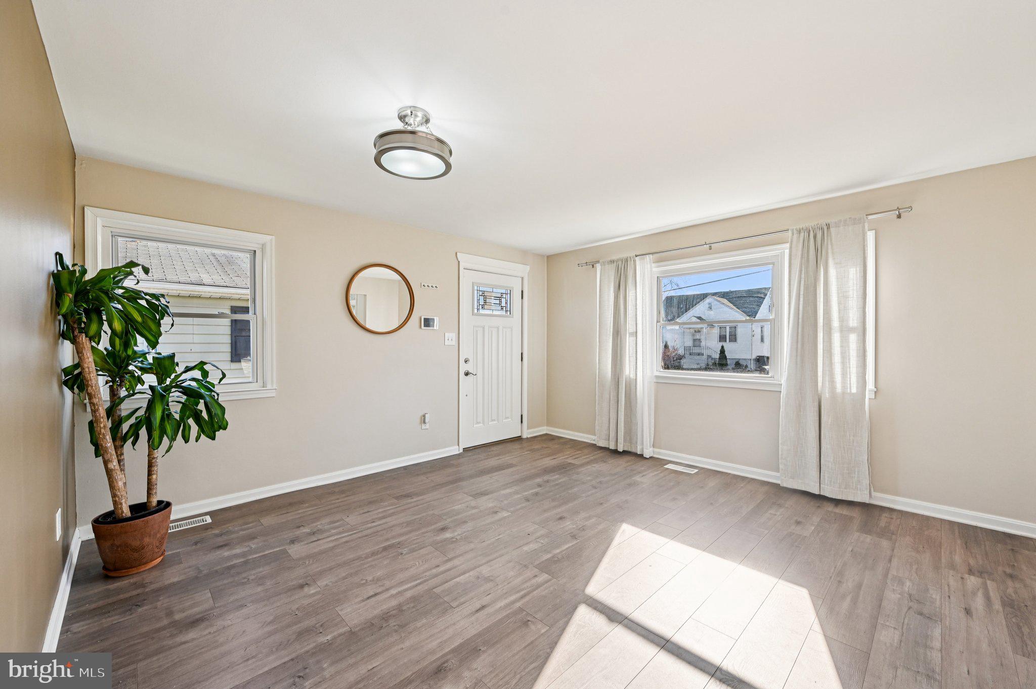 ROSEMONT - Residential