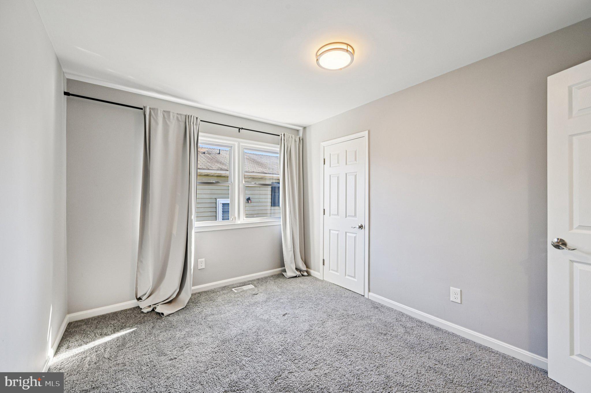 ROSEMONT - Residential