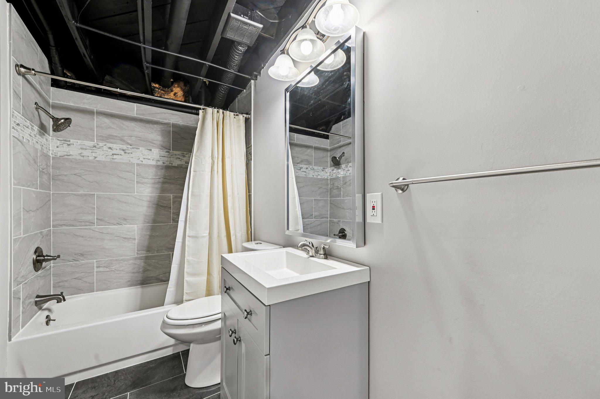 ROSEMONT - Residential