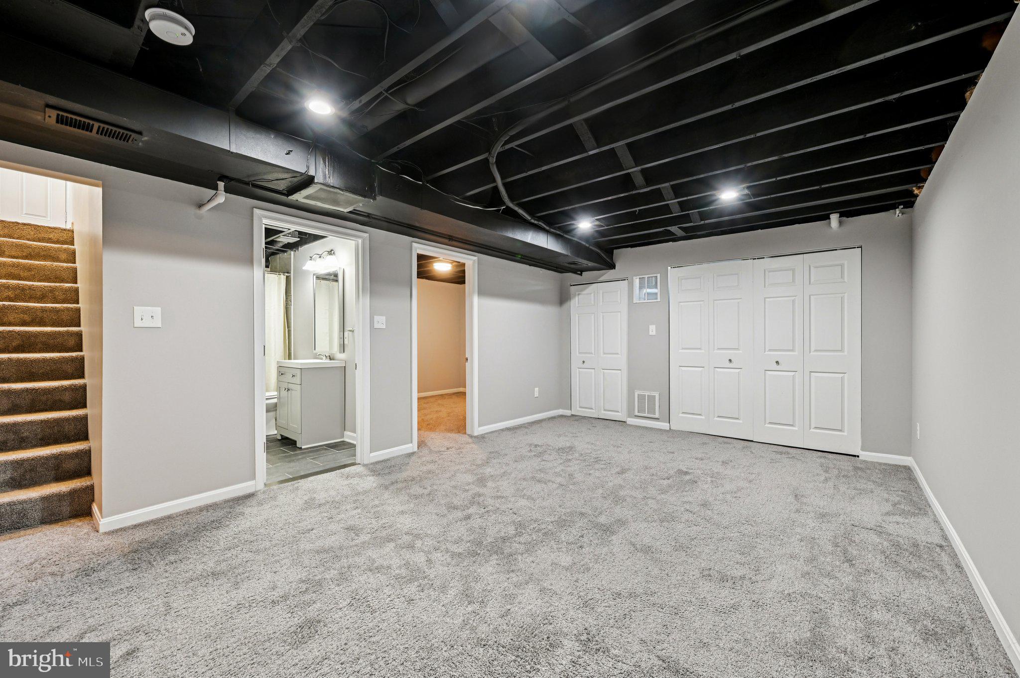 ROSEMONT - Residential