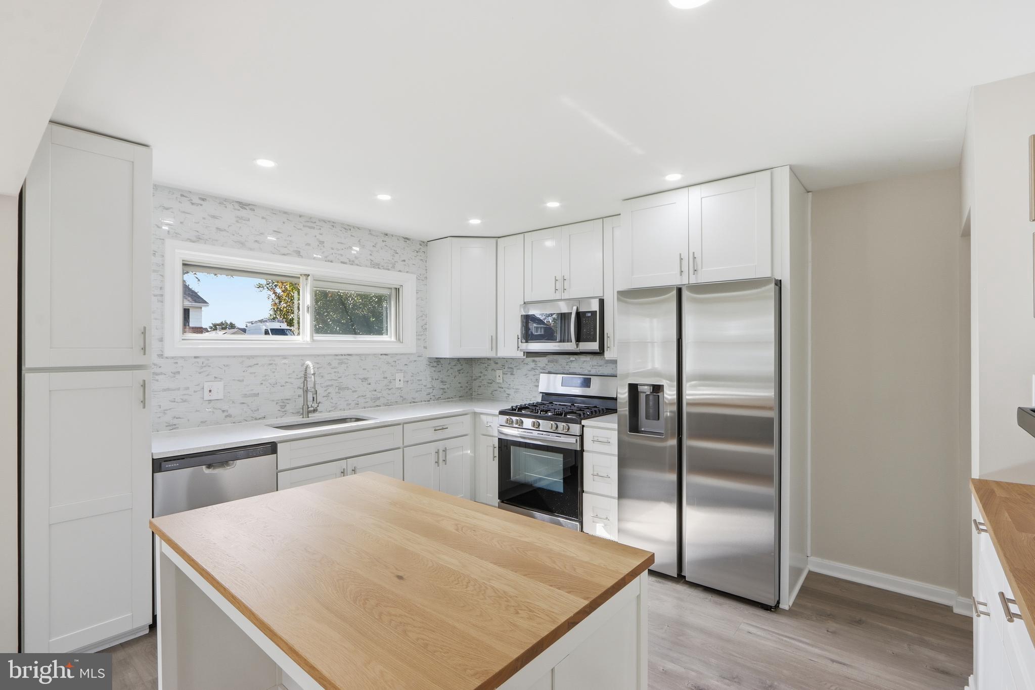 ROSEMONT - Residential