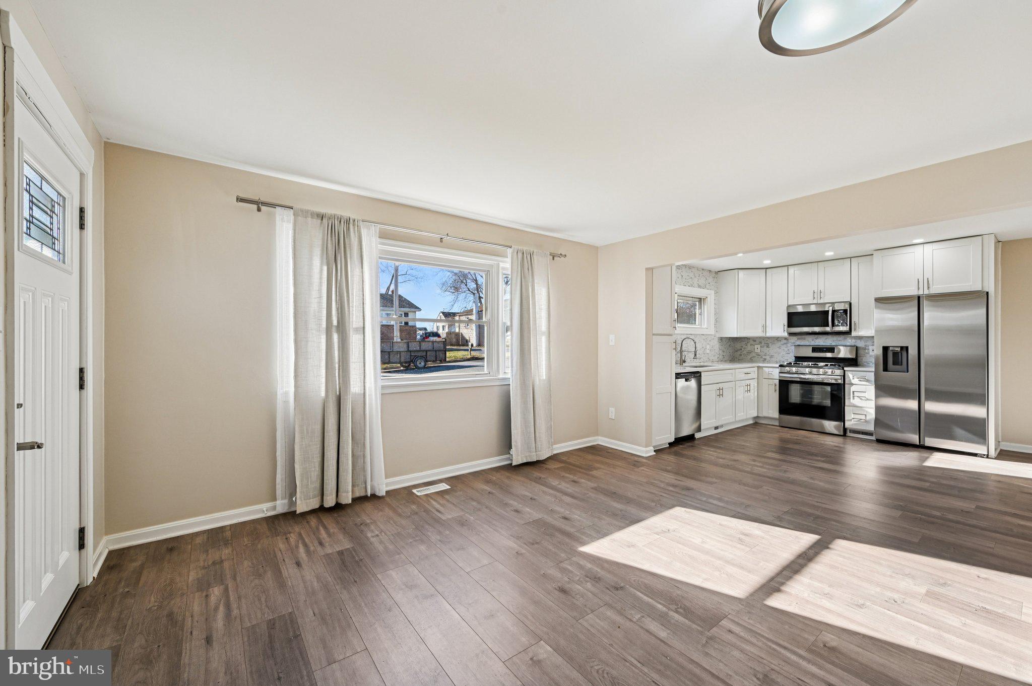 ROSEMONT - Residential