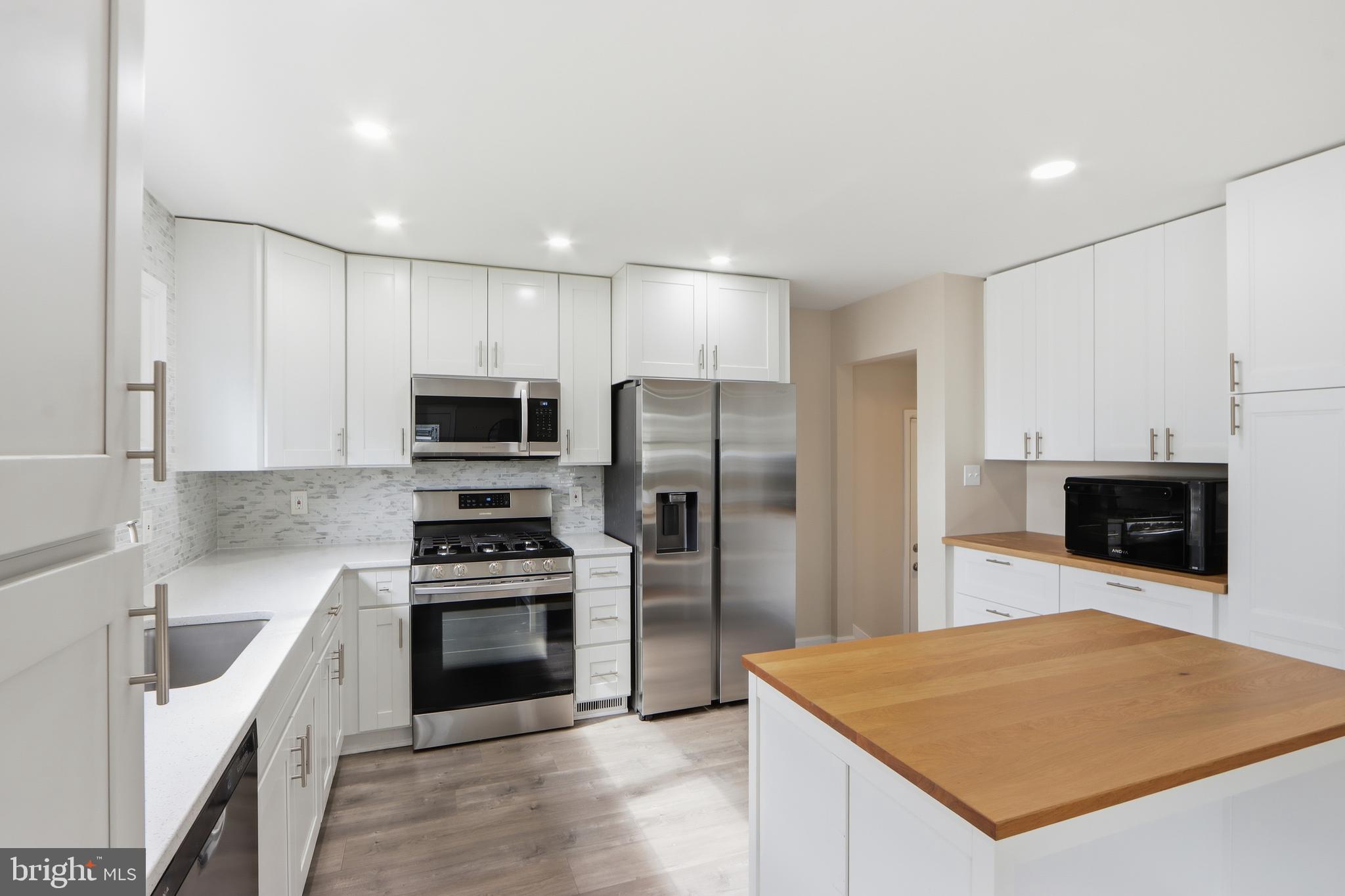 ROSEMONT - Residential