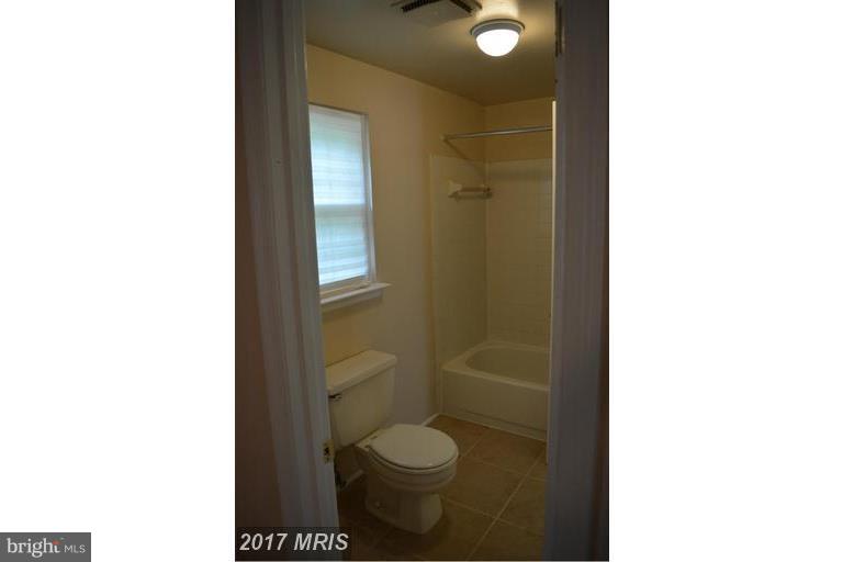 ST CHARLES SUB - WAKEFIELD - Residential Lease