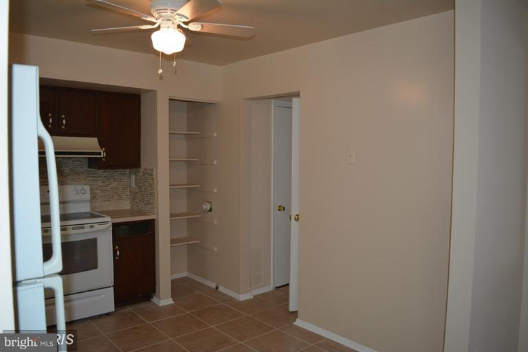 ST CHARLES SUB - WAKEFIELD - Residential Lease