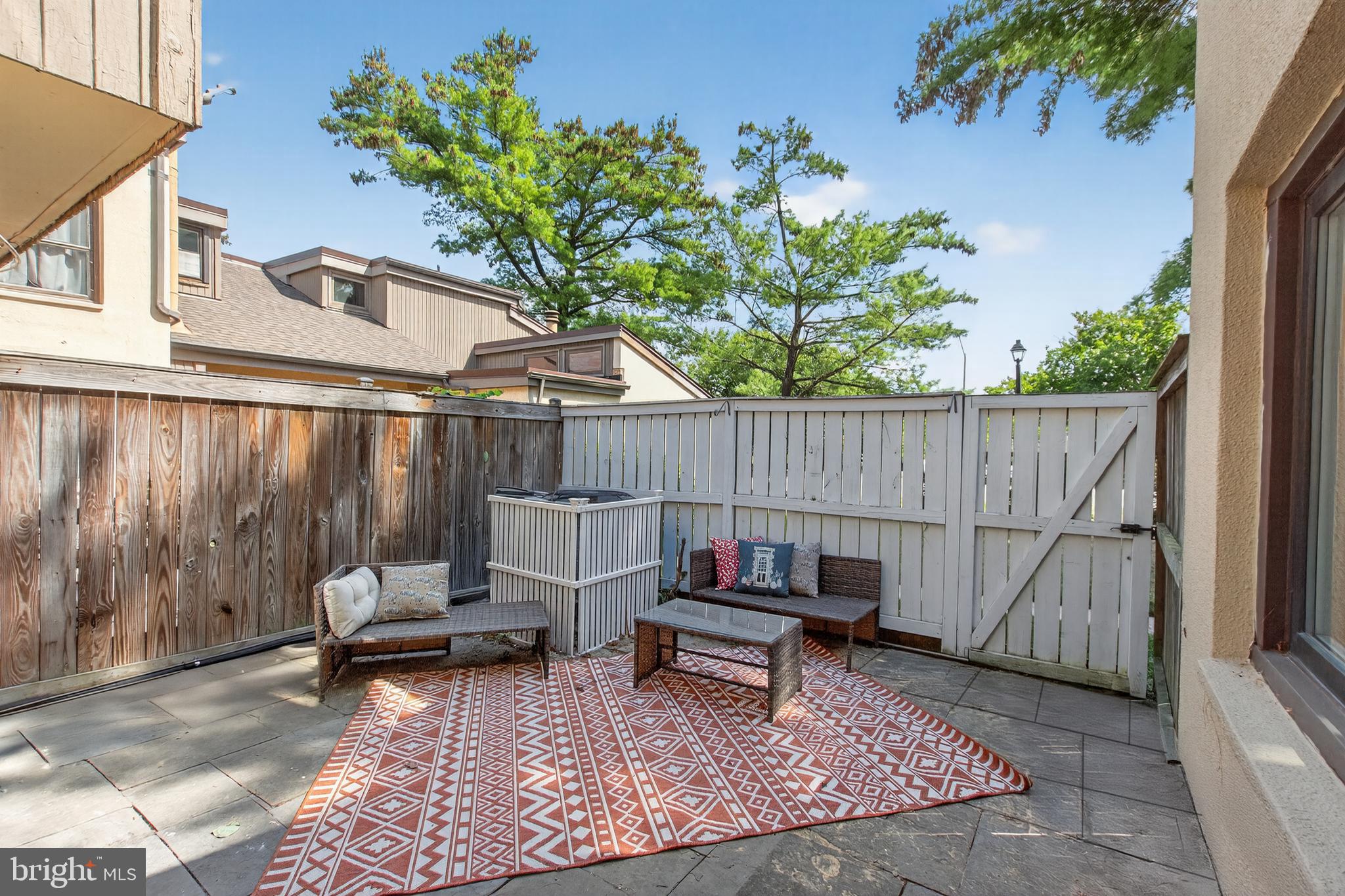 SIERRA VILLAS - Residential