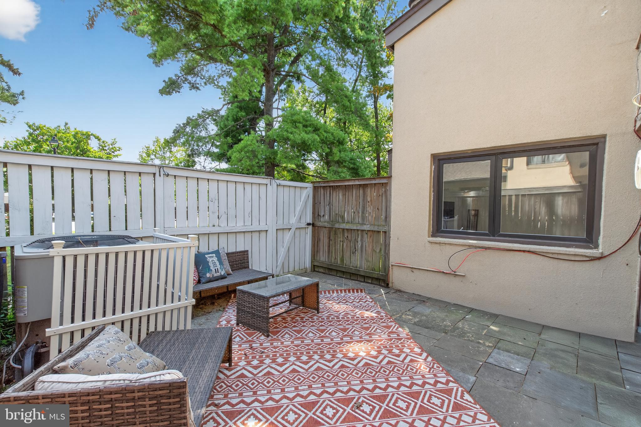 SIERRA VILLAS - Residential