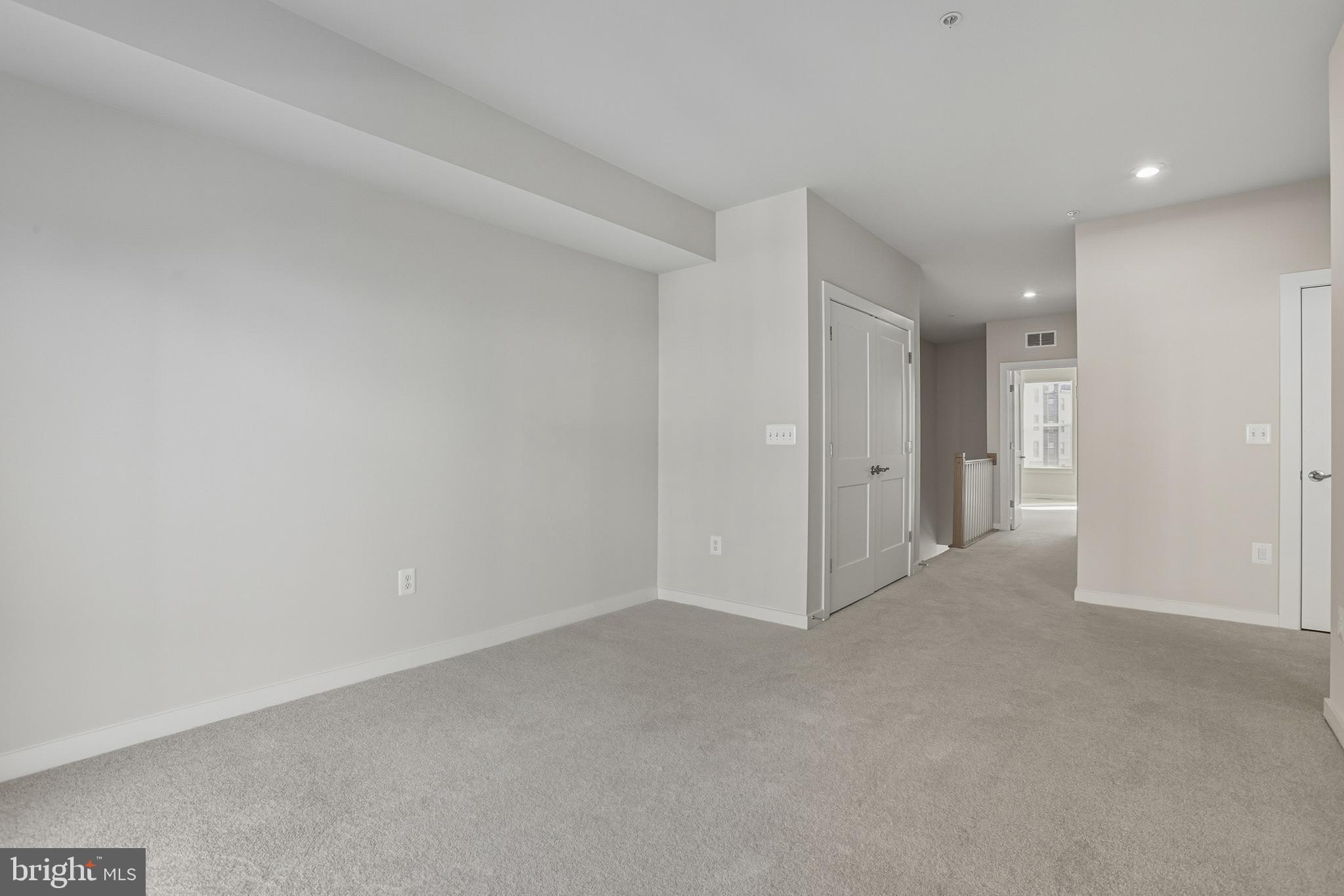 ASHBROOK PLACE - Residential