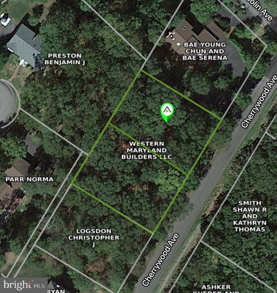 Nice level 0.3 acre building lot in the desirable Cherrywood neighborhood. Perfect site to build amongst some of Cumberland's finest homes. All public utilities available on site. Adjacent to lot #3 which can be sold as well.