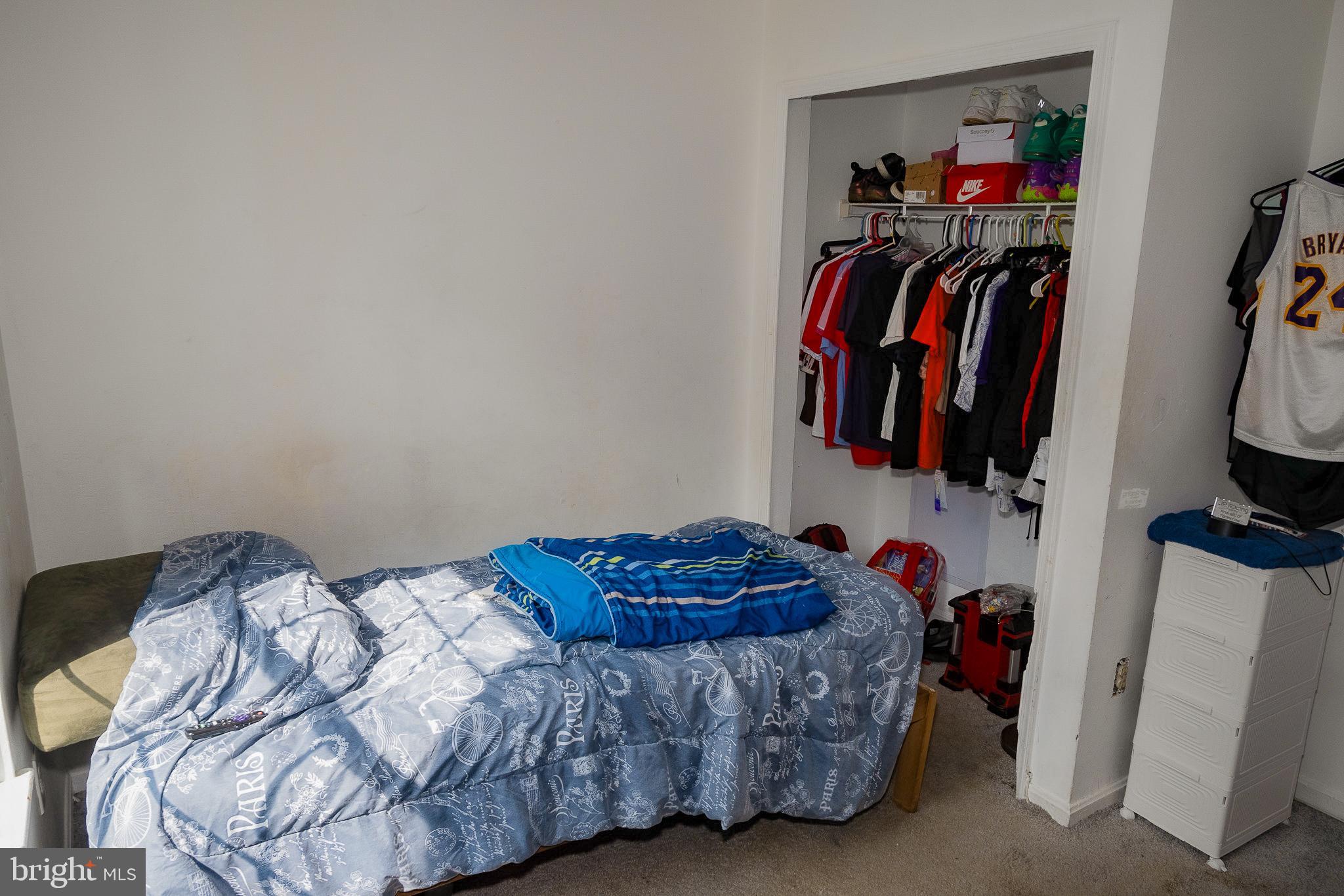 FORESTVILLE PARK - Residential