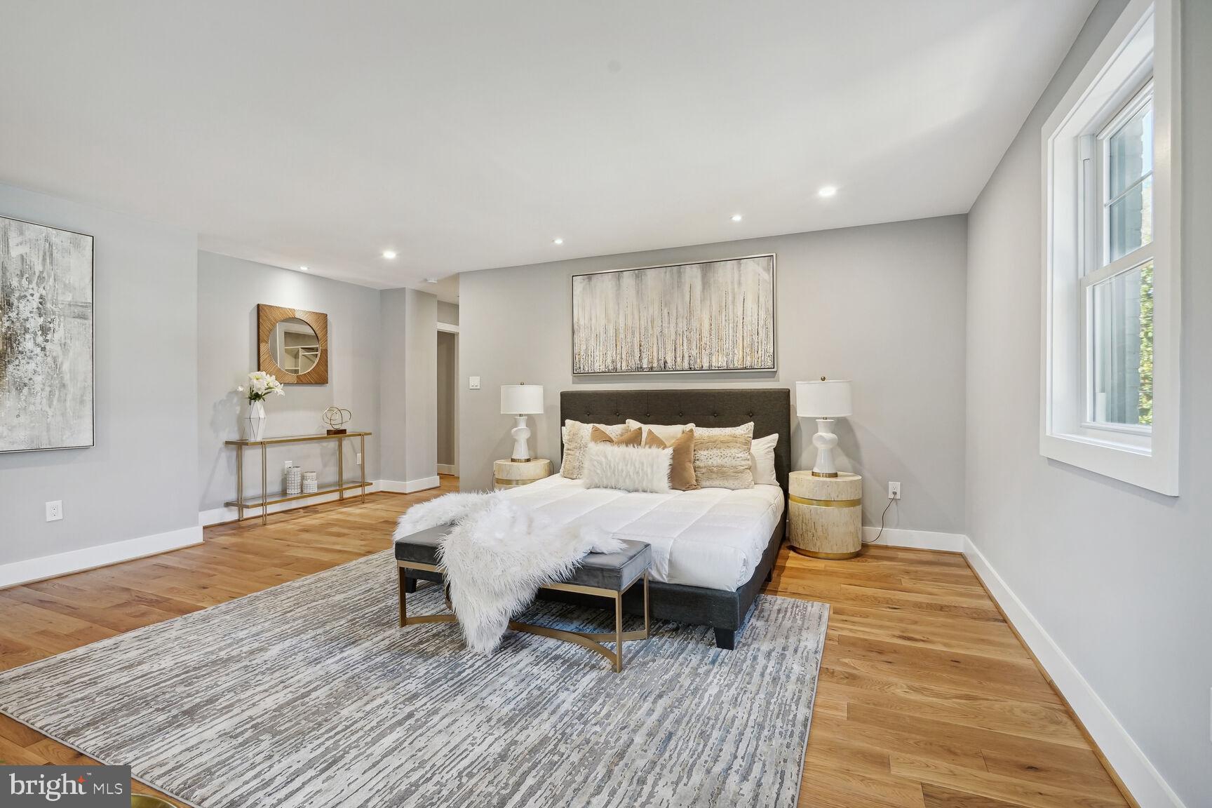 KENWOOD PARK - Residential