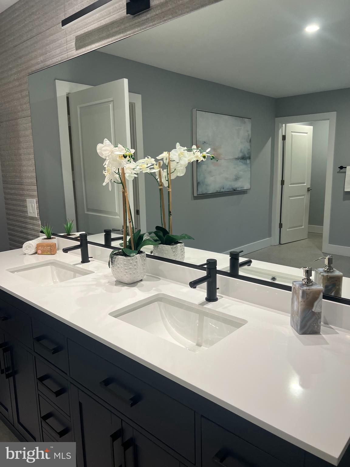 KENWOOD PARK - Residential