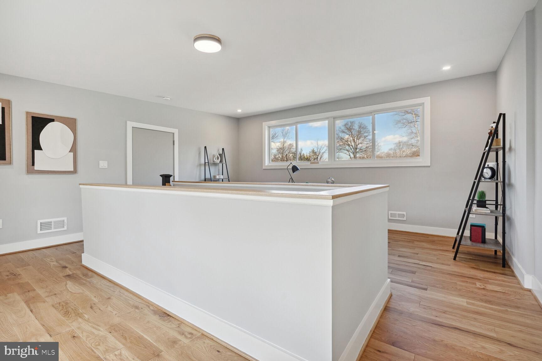 KENWOOD PARK - Residential