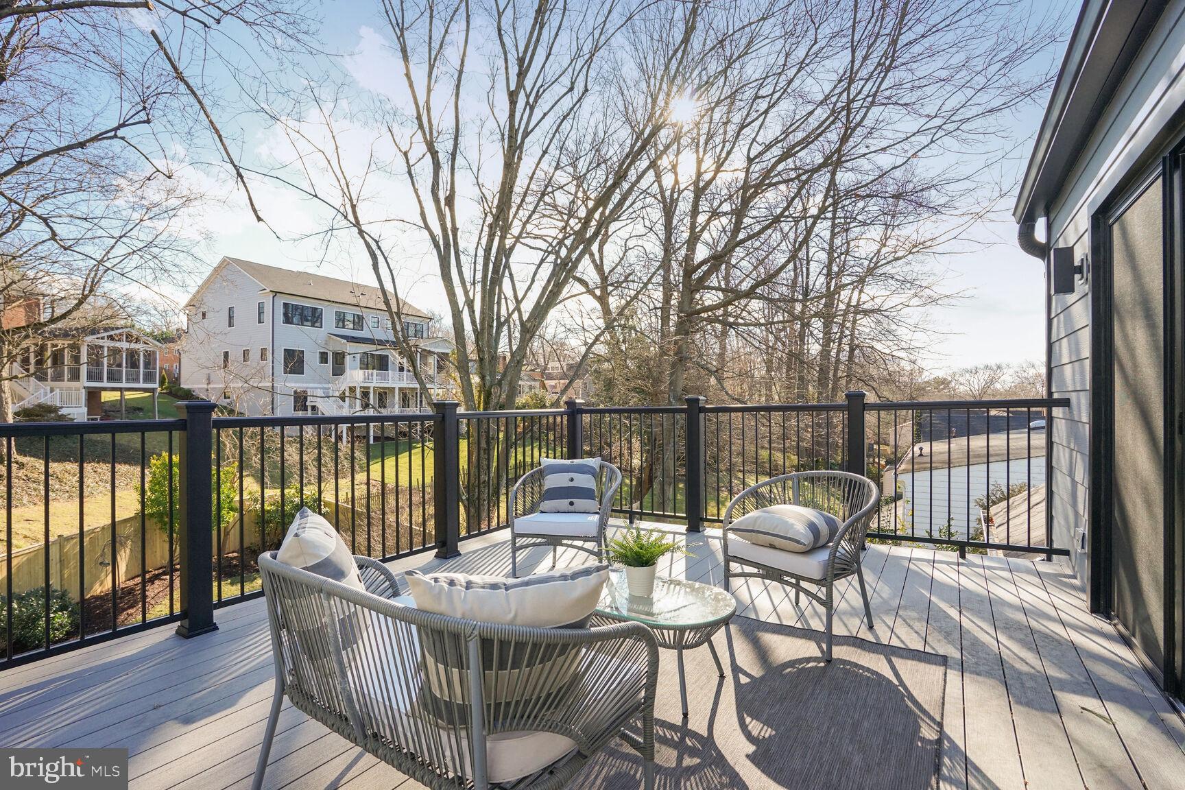 KENWOOD PARK - Residential