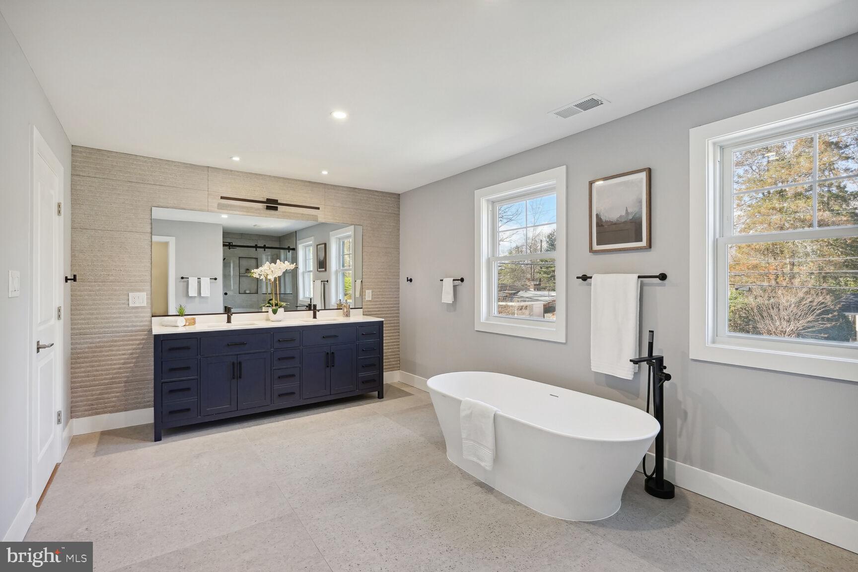 KENWOOD PARK - Residential