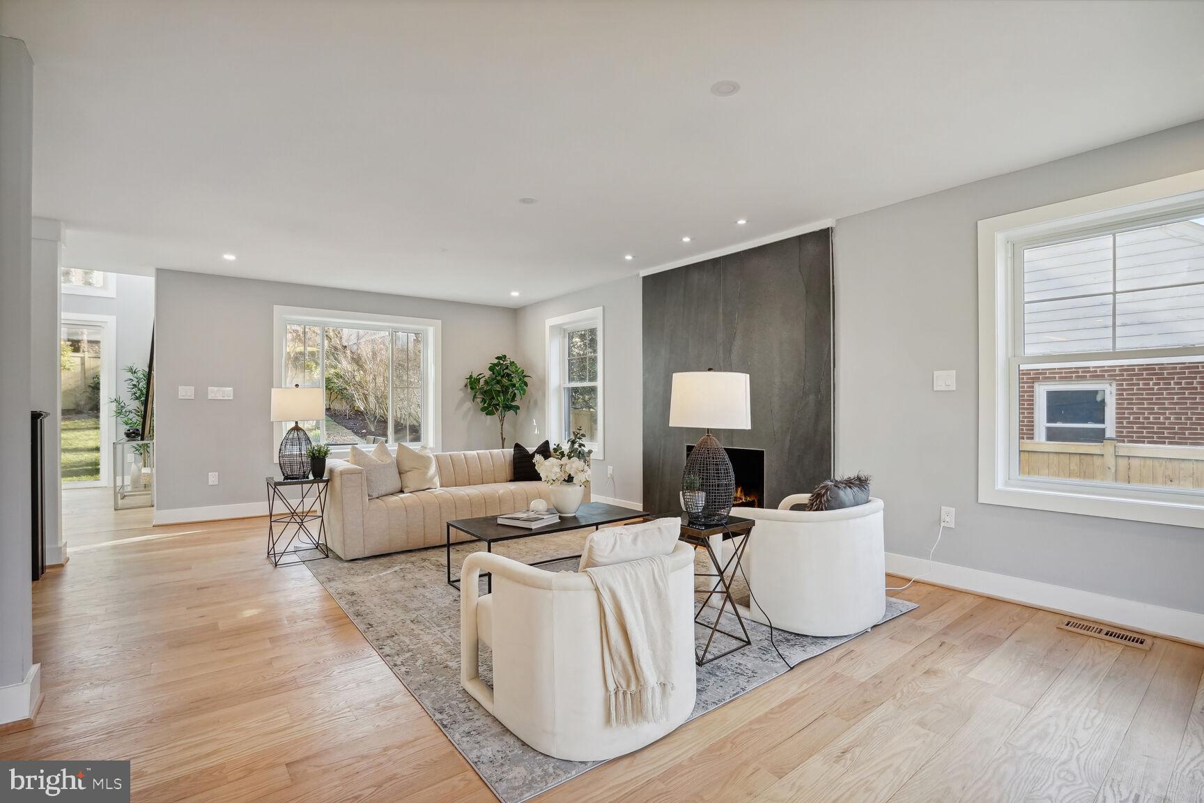 KENWOOD PARK - Residential