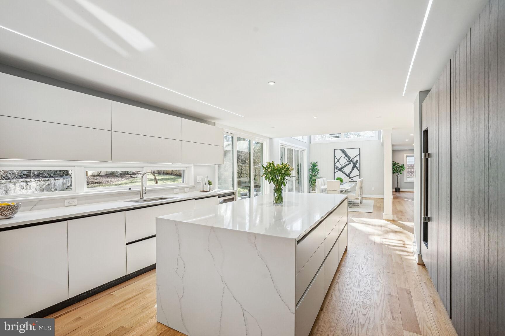 KENWOOD PARK - Residential