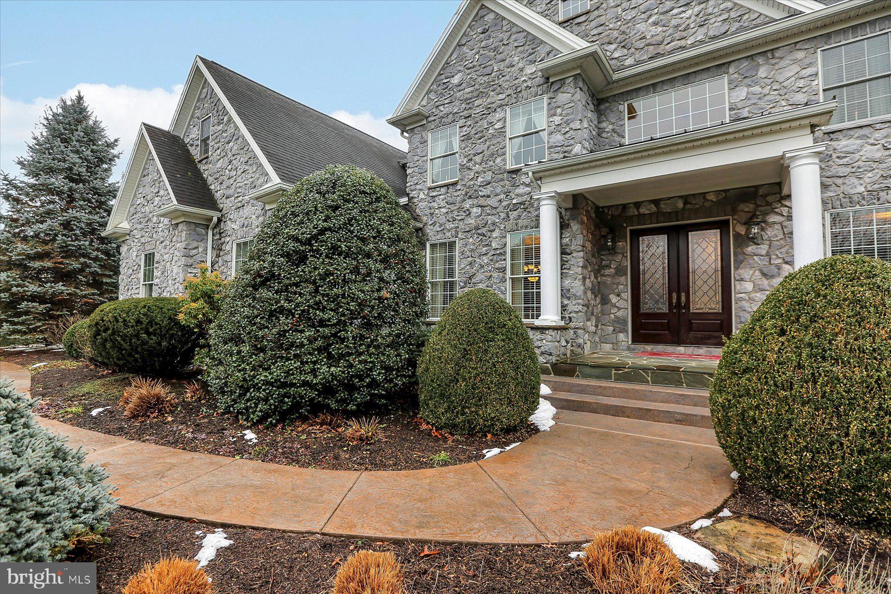 WENTWORTH ESTATES - Residential